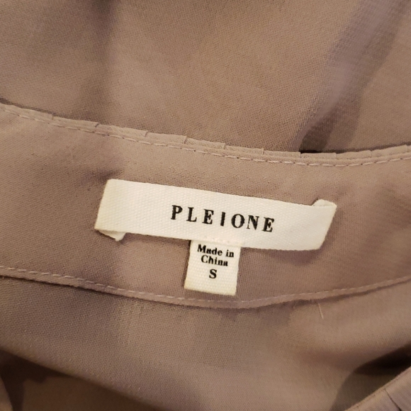 PLEIONE Pleated Flutter Sleeve Chiffon Blouse sz S - Picture 5 of 9